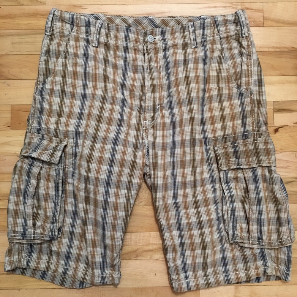 Levi’s Cotton Cargo Plaid Shorts - 34 Waist